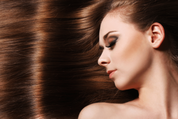 Keratínové vlákna na zahustenie riedkych vlasov Toppik: Hustejšie vlasy za pár sekúnd