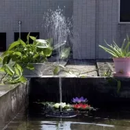 Solárna záhradná fontána